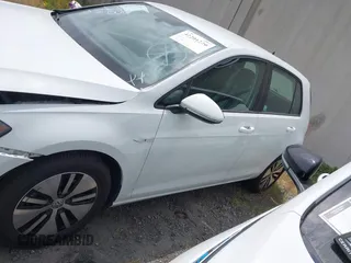 2017 Volkswagen Golf SE с VIN WVWKR7AU8HW953556, выставлен на аукционе IAAI как лот 42201220 с пробегом 74 711 миль миль и . История ставок и продаж доступна на DreamBid. Изображение 14.
