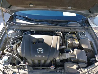 2022 Mazda Mazda3 Hatchback Premium with VIN JM1BPBML8N1520307, listed as a IAAI auction lot 41059877 with 39,497 mi miles. Bid and sale history available at carsss.com. Image 10.