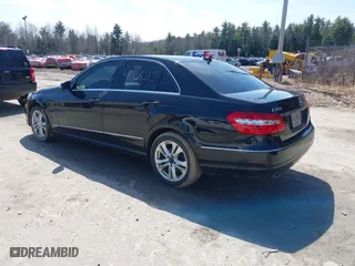2011 Mercedes-Benz E-Class E 350 Luxury with VIN WDDHF8HB2BA433473, listed as a IAAI auction lot 41968313 with 140,113 mi miles. Bid and sale history available at carsss.com. Image 3.