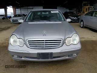2003 Mercedes-Benz C 240 with VIN WDBRF61J73F423349, listed as a Copart auction lot 46162755 with 182,394 mi miles and Salvage title. Bid and sale history available at DreamBid. Image 5.