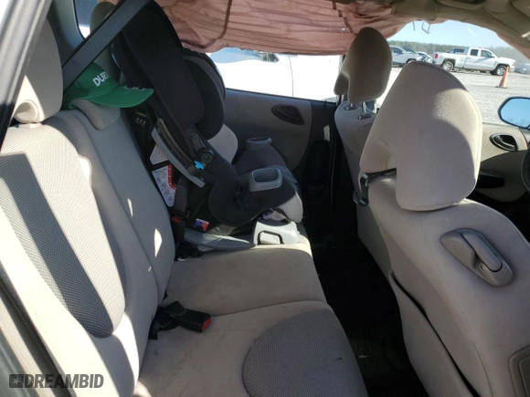 2007 Honda Fit Sport with VIN JHMGD38697S051734, listed as a Copart auction lot 49152495 with 88,209 mi miles and Salvage Title. Bid and sale history available at carsss.com. Image 10.