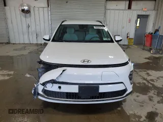 2024 Hyundai Kona SEL with VIN KM8HC3A66RU005607, listed as a Copart auction lot 66020734 with 7,802 mi miles and Salvage Title. Bid and sale history available at carsss.com. Image 5.