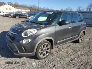 2014 FIAT 500L Trekking with VIN ZFBCFADH9EZ020500, listed as a Copart auction lot 81260564 with 75,433 mi miles and Salvage Title. Bid and sale history available at carsss.com. Image 1.