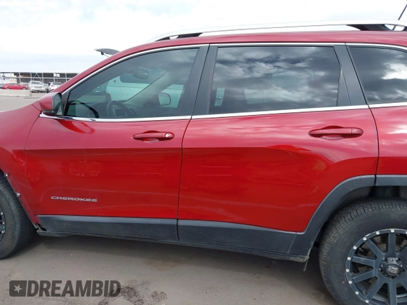 2017 Jeep Cherokee Latitude with VIN 1C4PJLCS1HW669834, listed as a IAAI auction lot 41916950 with 144,596 mi miles and . Bid and sale history available at carsss.com. Image 14.