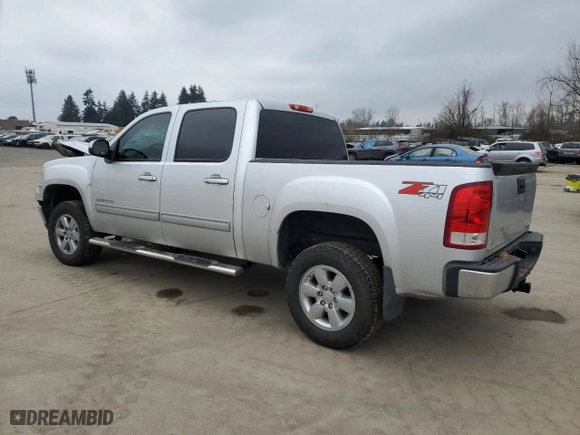2013 GMC Sierra 1500 SLT with VIN 3GTP2WE75DG275821, listed as a Copart auction lot 43206415 with 141,117 mi miles and Salvage Title. Bid and sale history available at carsss.com. Image 2.