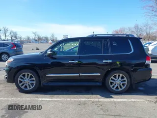 2013 Lexus LX 570 with VIN JTJHY7AX2D4099741, listed as a IAAI auction lot 41870475 with 264,966 mi miles and . Bid and sale history available at DreamBid. Image 14.