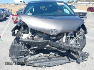 2016 Toyota Sienna SE с VIN 5TDXK3DC4GS708290, выставлен на аукционе IAAI как лот 41851812 с пробегом 136 544 миль миль и . История ставок и продаж доступна на DreamBid. Изображение 6.