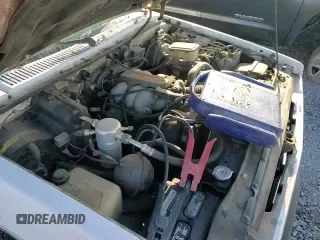 1993 Chevrolet Blazer с VIN 1GNCS13W2P2176146, выставлен на аукционе Copart как лот 83377744 с пробегом 135 816 миль миль и На запчасти • Non repairable. История ставок и продаж доступна на DreamBid. Изображение 14.