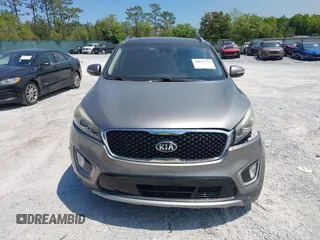 2018 Kia Sorento EX z VIN 5XYPH4A57JG410055, wystawiony jako IAAI lot #42023771 z przebiegiem 53 984 mil mil oraz . Historia ofert i sprzedaży dostępna na DreamBid. Obrazek 12.