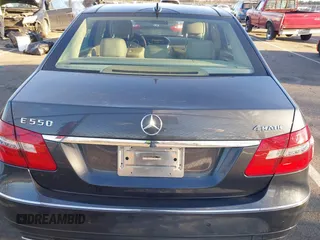 2010 Mercedes-Benz E-Class E 550 Luxury with VIN WDDHF9AB4AA207739, listed as a IAAI auction lot 41343070 with 71,390 mi miles. Bid and sale history available at carsss.com. Image 16.