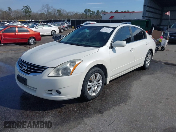 2012 Nissan Altima 2.5 S with VIN 1N4AL2AP7CN428292, listed as a IAAI auction lot 41618341 with 230,251 mi miles. Bid and sale history available at carsss.com. Image 2.