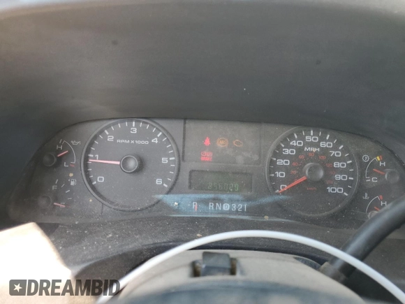2005 Ford Super Duty F-250 XL with VIN 1FTSX20595EB03374, listed as a Copart auction lot 70282374 with 256,029 mi miles and Salvage Title. Bid and sale history available at carsss.com. Image 9.