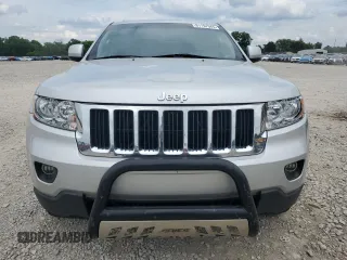 2011 Jeep Grand Cherokee Laredo z VIN 1J4RR4GG9BC714793, wystawiony jako Copart lot #61197945 z przebiegiem Nie podano mil oraz Czysty tytuł • Clean title. Historia ofert i sprzedaży dostępna na DreamBid. Obrazek 5.
