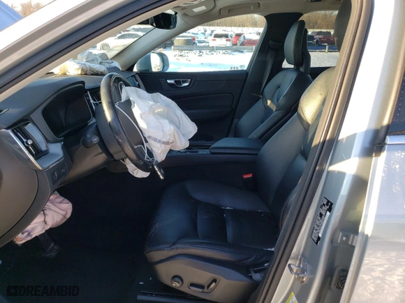 2018 Volvo XC60 Momentum with VIN YV4A22RK4J1023689, listed as a Copart auction lot 42151805 with 114,341 mi miles and Salvage Title. Bid and sale history available at carsss.com. Image 7.