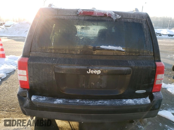 2014 Jeep Patriot Latitude with VIN 1C4NJPFB9ED531783, listed as a Copart auction lot 87758345 with 138,237 mi miles and Salvage Title. Bid and sale history available at carsss.com. Image 6.