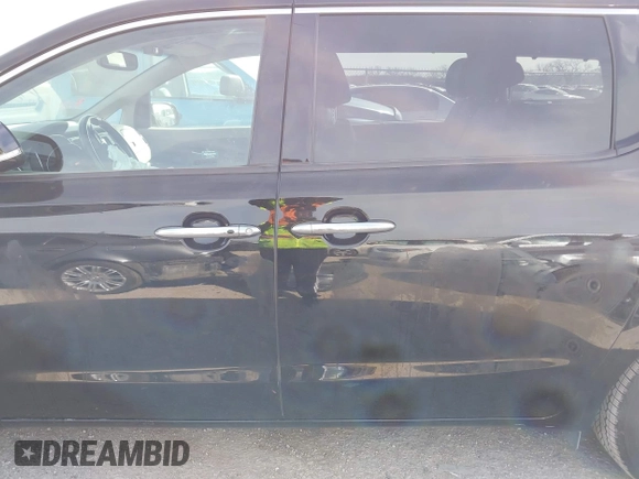 2015 Kia Sedona SX-L with VIN KNDME5C10F6033882, listed as a IAAI auction lot 41808805 with 81,936 mi miles and . Bid and sale history available at DreamBid. Image 15.