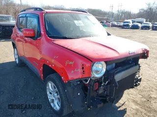 2017 Jeep Renegade Latitude with VIN ZACCJBBB2HPF91832, listed as a IAAI auction lot 41432771 with 32,601 mi miles. Bid and sale history available at carsss.com. Image 17.