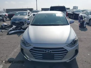 2018 Hyundai Elantra SEL z VIN 5NPD84LFXJH305253, wystawiony jako IAAI lot #42078772 z przebiegiem 122 065 mil mil oraz . Historia ofert i sprzedaży dostępna na DreamBid. Obrazek 13.