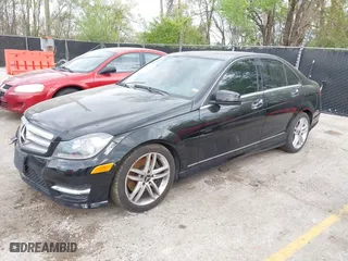 2013 Mercedes-Benz C-Class C 300 Sport with VIN WDDGF8AB5DR259585, listed as a IAAI auction lot 42019712 with 98,718 mi miles. Bid and sale history available at carsss.com. Image 17.