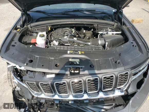 2025 Jeep Grand Cherokee Altitude X with VIN 1C4RJHAG6SC299400, listed as a Copart auction lot 59203595 with 2,235 mi miles and Salvage title. Bid and sale history available at DreamBid. Image 12.