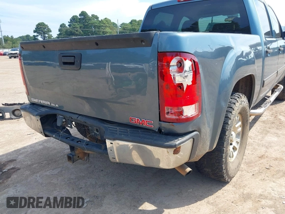 2008 GMC Sierra 1500 SLE1 z VIN 3GTEC13J18G119383, wystawiony jako IAAI lot #40235736 z przebiegiem Nie podano mil oraz . Historia ofert i sprzedaży dostępna na DreamBid. Obrazek 14.