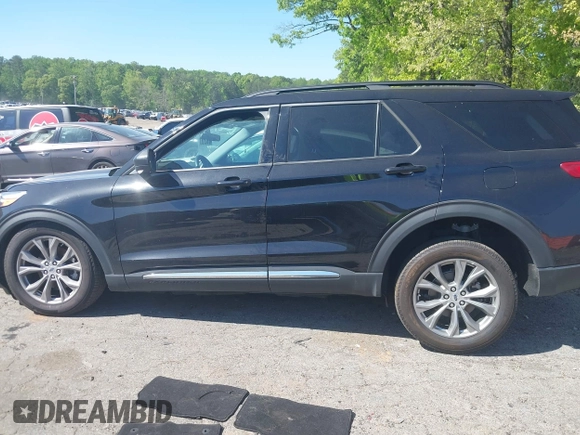 2023 Ford Explorer XLT with VIN 1FMSK8DH1PGB85514, listed as a IAAI auction lot 42025678 with 44,600 mi miles. Bid and sale history available at carsss.com. Image 14.