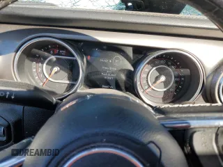 2018 Jeep Wrangler Unlimited Rubicon with VIN 1C4HJXFG5JW234971, listed as a Copart auction lot 45925305 with 86,667 mi miles and Salvage title. Bid and sale history available at DreamBid. Image 9.
