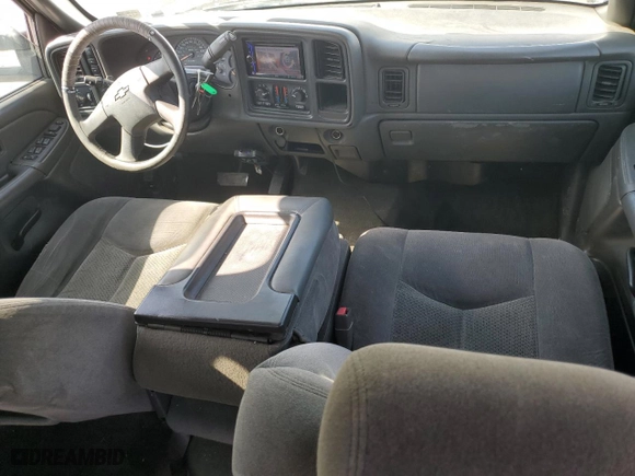 2006 Chevrolet Silverado 2500HD LT2 with VIN 1GCHK23D06F146802, listed as a Copart auction lot 46215855 with 296,034 mi miles and Salvage Title. Bid and sale history available at carsss.com. Image 8.