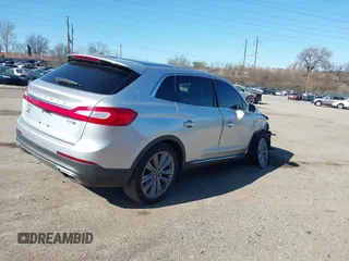 2016 Lincoln MKX Reserve with VIN 2LMTJ8LP1GBL36721, listed as a IAAI auction lot 41826292 with 1 mi miles. Bid and sale history available at carsss.com. Image 4.