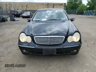 2003 Mercedes-Benz C 240 z VIN WDBRF61J63A487962, wystawiony jako Copart lot #56416365 z przebiegiem 43 817 mil mil oraz Szkoda całkowita • Salvage title. Historia ofert i sprzedaży dostępna na DreamBid. Obrazek 5.