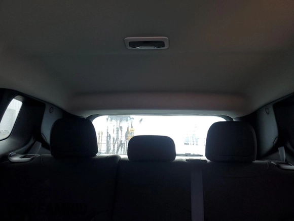 2021 Jeep Renegade Upland with VIN ZACNJDAB4MPM38964, listed as a Copart auction lot 52051605 with 48,808 mi miles and Salvage title. Bid and sale history available at DreamBid. Image 10.