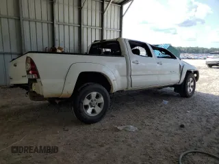 2005 Toyota Tacoma with VIN 3TMMU52N65M001833, listed as a Copart auction lot 62111395 with Not provided miles and Salvage title. Bid and sale history available at DreamBid. Image 3.