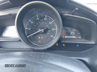 2019 Mazda CX-3 Sport z VIN JM1DKFB71K0445584, wystawiony jako IAAI lot #42210269 z przebiegiem 31 418 mil mil oraz . Historia ofert i sprzedaży dostępna na DreamBid. Obrazek 7.