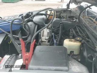 2000 GMC Sierra 1500 SLE с VIN 1GTEK19T8YE168647, выставлен на аукционе IAAI как лот 41785841 с пробегом 260 873 миль миль и . История ставок и продаж доступна на DreamBid. Изображение 19.