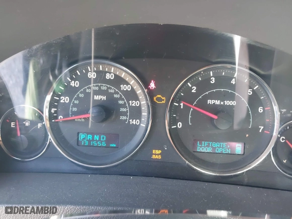 2007 Jeep Grand Cherokee Laredo with VIN 1J8HR48PX7C660601, listed as a IAAI auction lot 41652509 with 131,556 mi miles. Bid and sale history available at carsss.com. Image 7.