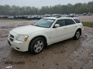2005 Dodge Magnum R/T with VIN 2D4GZ582X5H579625, listed as a Copart auction lot 52695365 with 257,525 mi miles and Salvage Title. Bid and sale history available at carsss.com. Image 1.