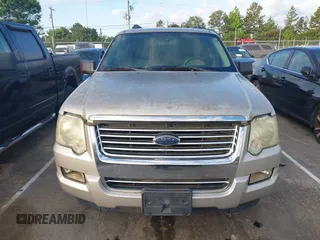 2008 Ford Explorer XLT with VIN 1FMEU63E48UB28679, listed as a IAAI auction lot 42194010 with 168,511 mi miles. Bid and sale history available at carsss.com. Image 6.