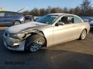 2007 BMW 3 Series 335i with VIN WBAWL73527PX50984, listed as a Copart auction lot 87447894 with 136,611 mi miles and Salvage Title. Bid and sale history available at carsss.com. Image 1.