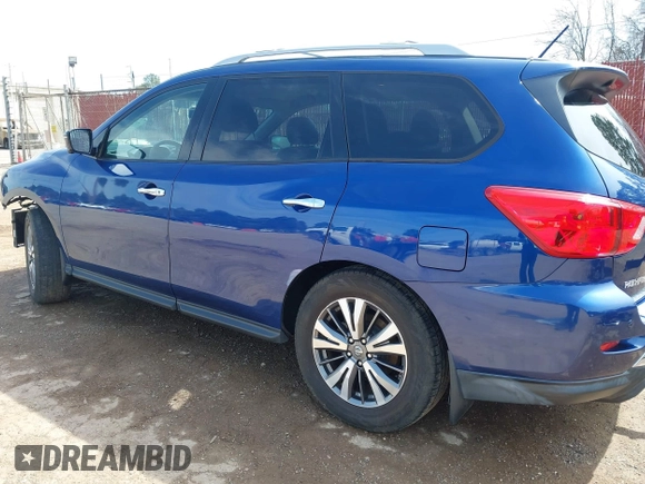 2017 Nissan Pathfinder S with VIN 5N1DR2MN5HC677480, listed as a IAAI auction lot 41730478 with 73,219 mi miles. Bid and sale history available at carsss.com. Image 3.