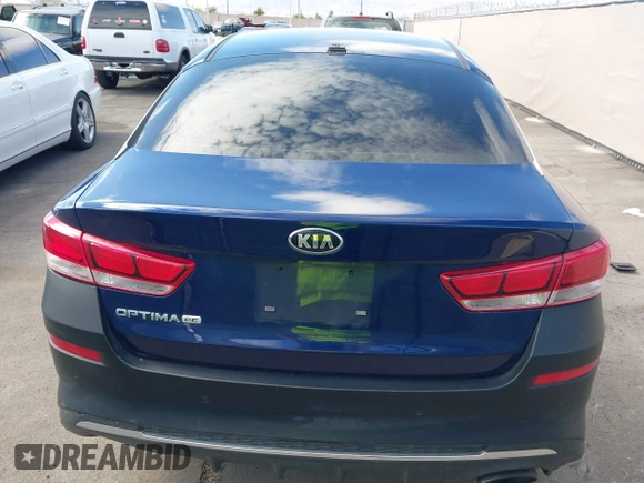 2020 Kia Optima LX с VIN 5XXGT4L3XLG386786, выставлен на аукционе IAAI как лот 42121288 с пробегом 109 213 миль миль и . История ставок и продаж доступна на DreamBid. Изображение 16.