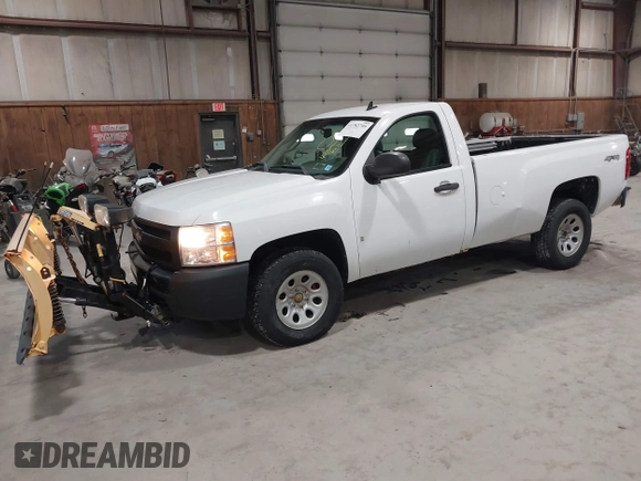 2008 Chevrolet Silverado 1500 Work Truck with VIN 1GCEK14C38Z242301, listed as a IAAI auction lot 41782709 with 42,525 mi miles. Bid and sale history available at carsss.com. Image 2.