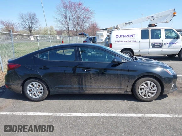 2019 Hyundai Elantra SE with VIN 5NPD74LF3KH467407, listed as a IAAI auction lot 41932623 with 95,218 mi miles and . Bid and sale history available at DreamBid. Image 13.