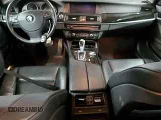 2013 BMW 5 Series 535i xDrive with VIN WBAFU7C59DDU70568, listed as a Copart auction lot 52513685 with 113,253 mi miles and Salvage Title. Bid and sale history available at carsss.com. Image 8.