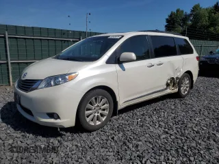 2015 Toyota Sienna Limited z VIN 5TDDK3DC2FS096172, wystawiony jako Copart lot #63043675 z przebiegiem 143 059 mil mil oraz Szkoda całkowita • Salvage title. Historia ofert i sprzedaży dostępna na DreamBid. Obrazek 1.