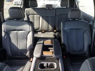 2023 Jeep Grand Wagoneer Series II с VIN 1C4SJSFP1PS529767, выставлен на аукционе Copart как лот 57416505 с пробегом 62 927 миль миль и Чистый • Clean title. История ставок и продаж доступна на DreamBid. Изображение 10.