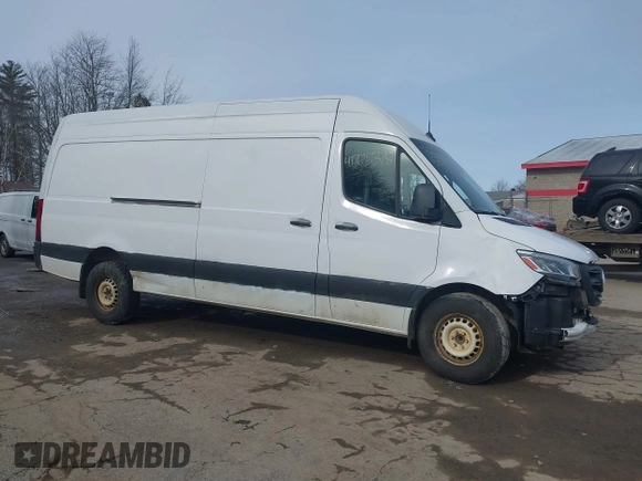 2020 Mercedes-Benz Sprinter Cargo with VIN W1Y4ECHYXLP236211, listed as a IAAI auction lot 41705378 with 139,901 mi miles and . Bid and sale history available at carsss.com. Image 12.
