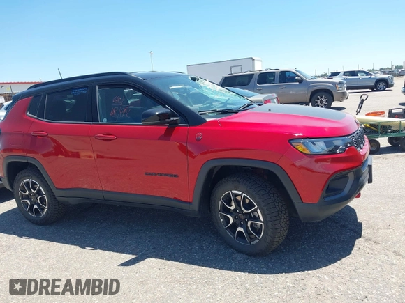 2025 Jeep Compass Trailhawk with VIN 3C4NJDDN7ST550950, listed as a IAAI auction lot 42540153 with 8,546 mi miles and . Bid and sale history available at DreamBid. Image 13.