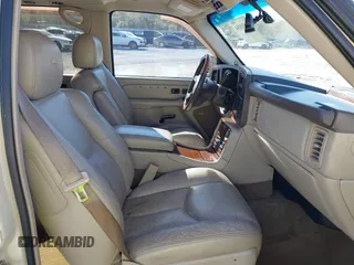 2004 Cadillac Escalade с VIN 1GYEC63TX4R299594, выставлен на аукционе IAAI как лот 41833184 с пробегом 320 822 миль миль и . История ставок и продаж доступна на DreamBid. Изображение 5.