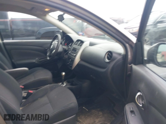 2016 Nissan Versa S Plus z VIN 3N1CN7AP7GL890158, wystawiony jako IAAI lot #42490338 z przebiegiem 180 520 mil mil oraz . Historia ofert i sprzedaży dostępna na DreamBid. Obrazek 5.