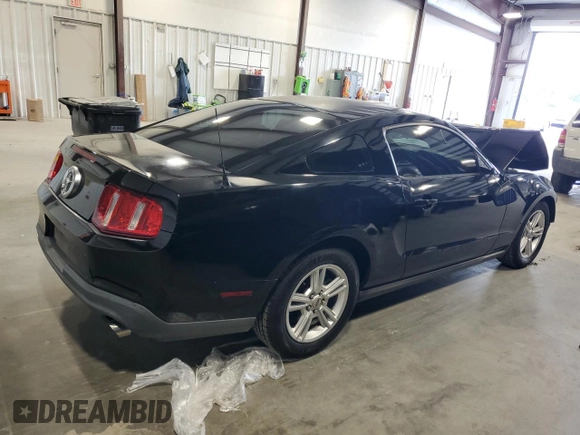 2011 Ford Mustang V6 with VIN 1ZVBP8AM2B5139344, listed as a Copart auction lot 61197135 with 103,824 mi miles and Salvage title. Bid and sale history available at DreamBid. Image 3.